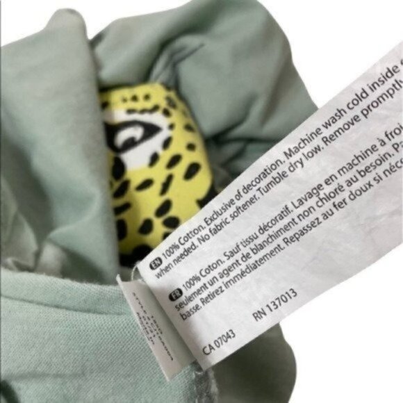 Wildfox On The Prowl Keke Cheetah Graphic Tee style Cj16A004 XS short sleeve - Picture 5 of 7